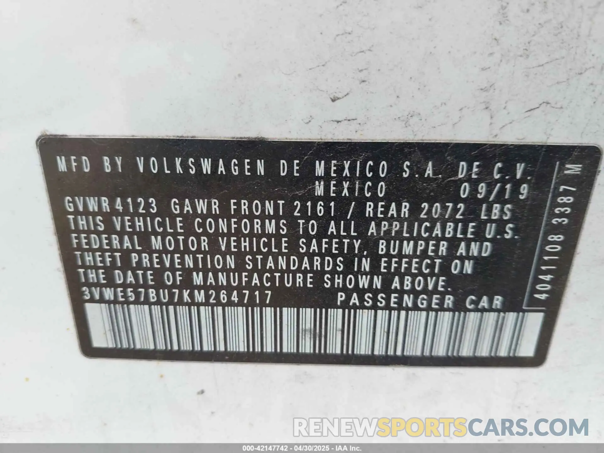 9 Photograph of a damaged car 3VWE57BU7KM264717 VOLKSWAGEN JETTA 2019