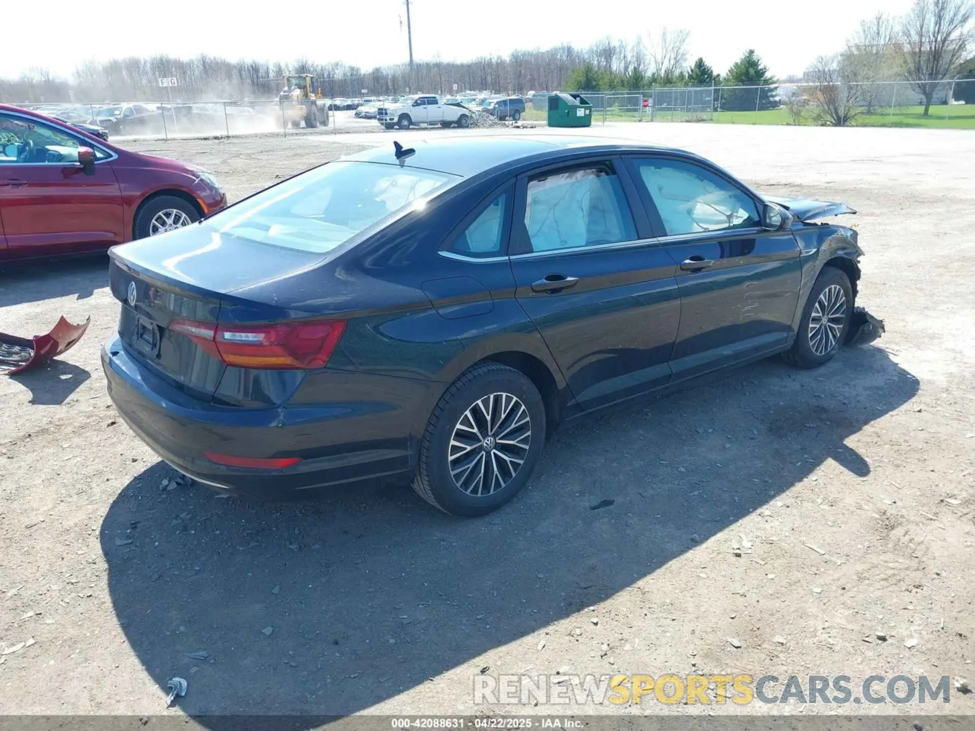 4 Photograph of a damaged car 3VWE57BU8KM247490 VOLKSWAGEN JETTA 2019