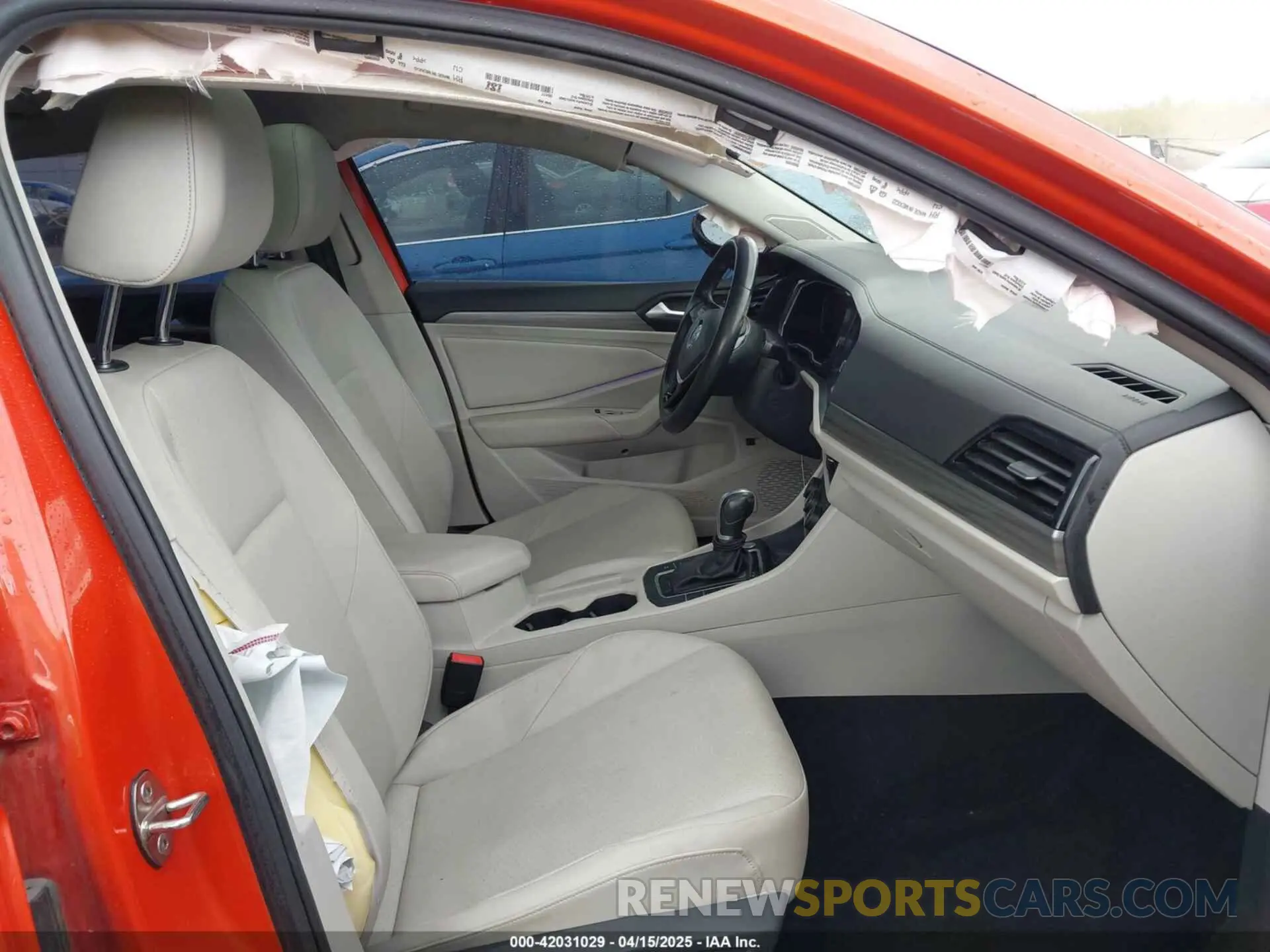 5 Photograph of a damaged car 3VWE57BU9KM061716 VOLKSWAGEN JETTA 2019