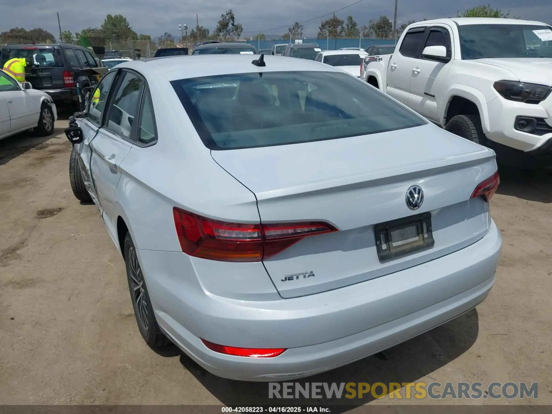 3 Photograph of a damaged car 3VWE57BUXKM063071 VOLKSWAGEN JETTA 2019