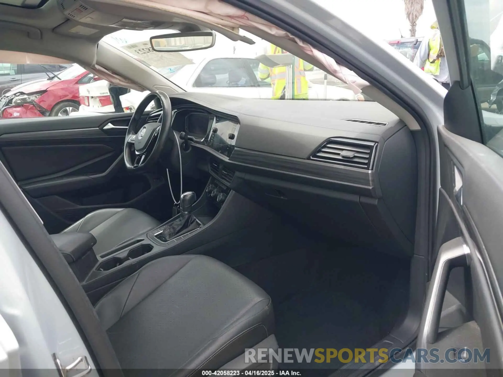 5 Photograph of a damaged car 3VWE57BUXKM063071 VOLKSWAGEN JETTA 2019