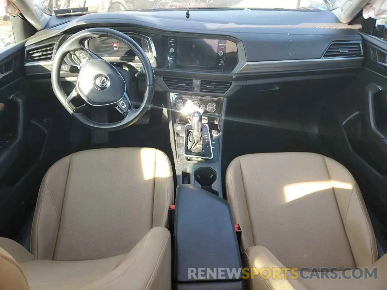8 Photograph of a damaged car 3VWE57BUXKM070960 VOLKSWAGEN JETTA 2019