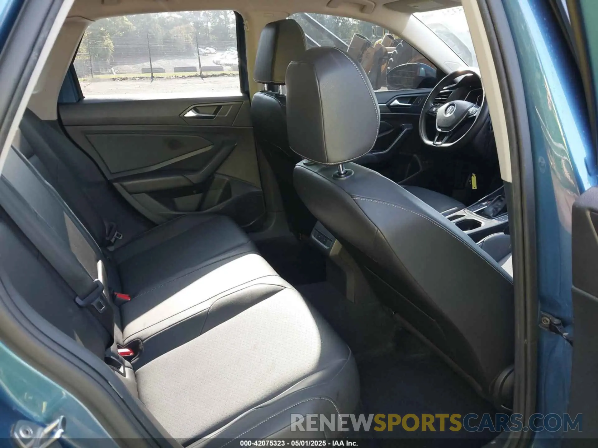 8 Photograph of a damaged car 3VWE57BUXKM151151 VOLKSWAGEN JETTA 2019