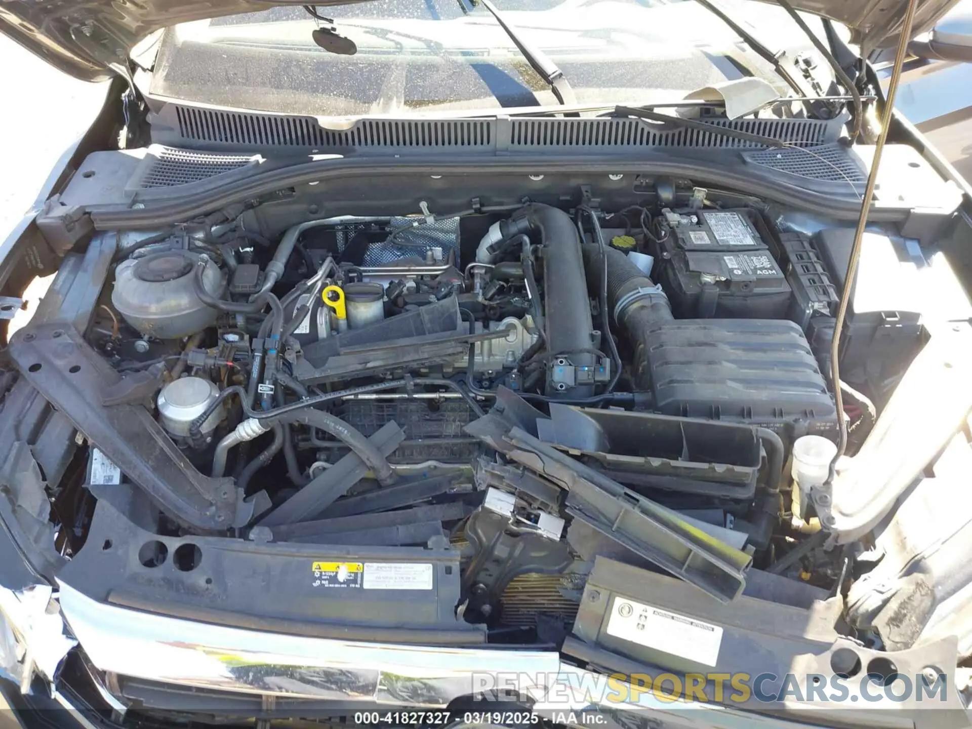 10 Photograph of a damaged car 3VWE57BUXKM242727 VOLKSWAGEN JETTA 2019