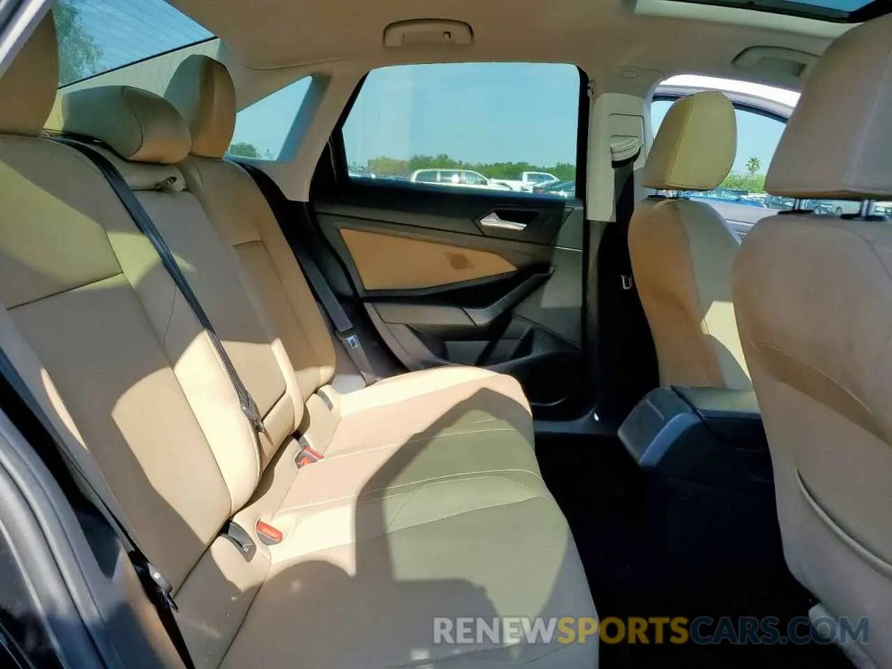 10 Photograph of a damaged car 3VWEB7BU0KM259867 VOLKSWAGEN JETTA 2019