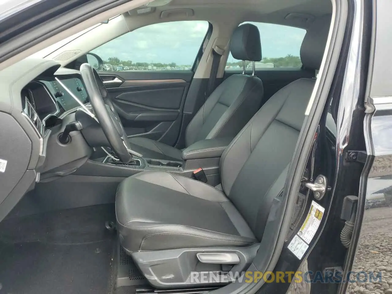 7 Photograph of a damaged car 3VWEB7BU8KM217902 VOLKSWAGEN JETTA 2019