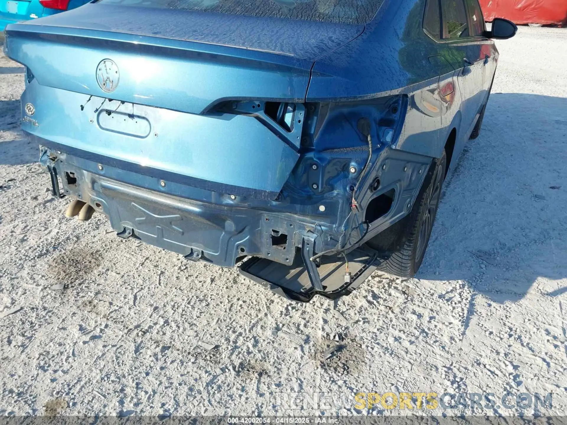 17 Photograph of a damaged car 3VWG57BU2KM084568 VOLKSWAGEN JETTA 2019