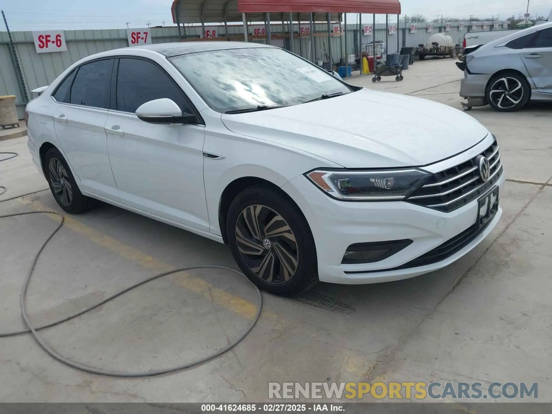 1 Photograph of a damaged car 3VWG57BU6KM112372 VOLKSWAGEN JETTA 2019