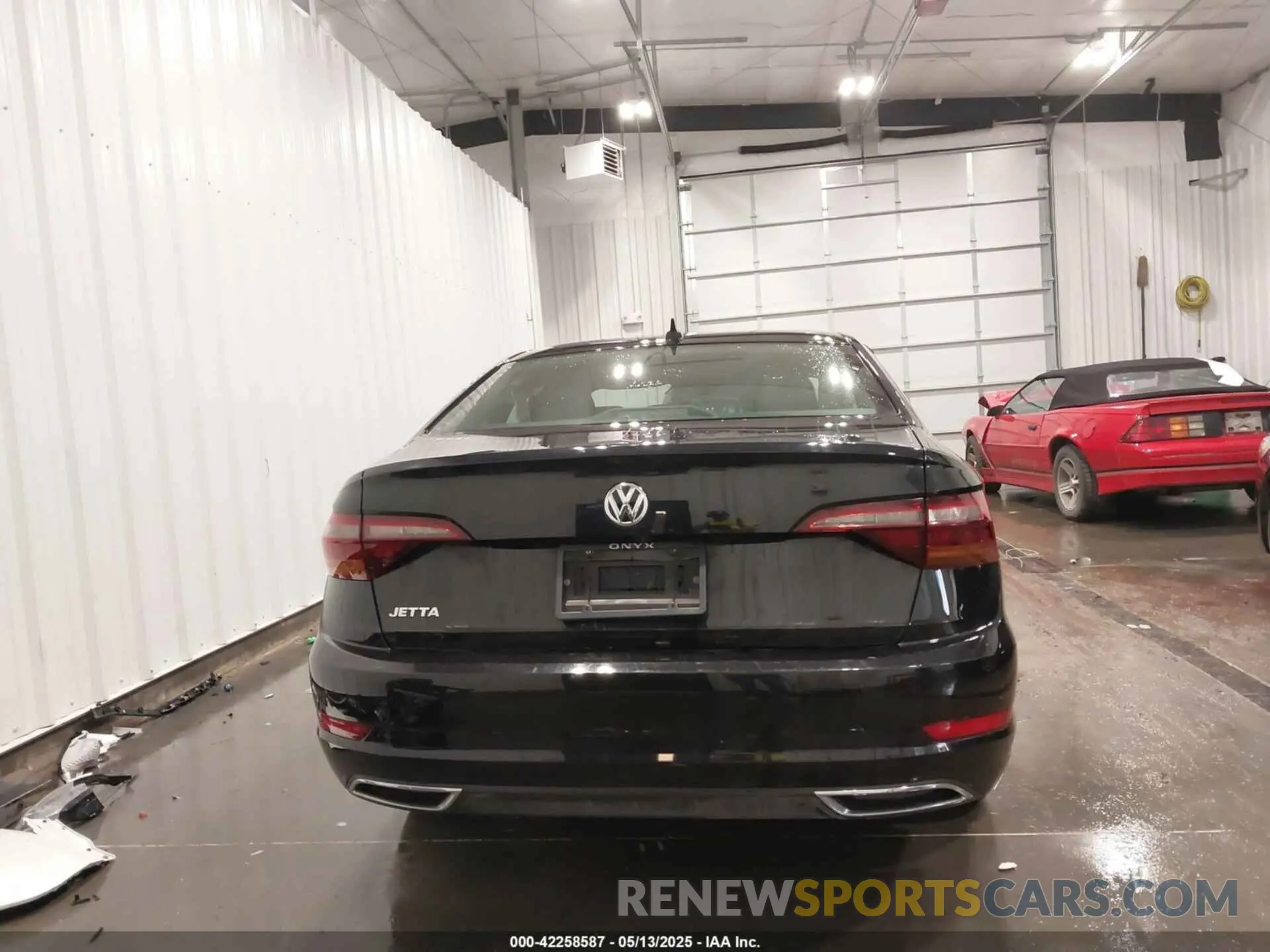 17 Photograph of a damaged car 3VWG57BU9KM005512 VOLKSWAGEN JETTA 2019