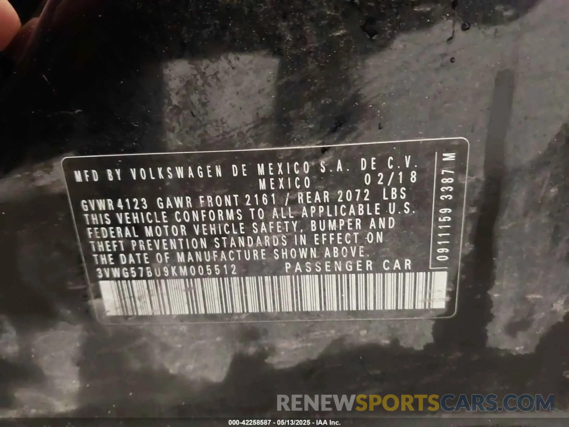 9 Photograph of a damaged car 3VWG57BU9KM005512 VOLKSWAGEN JETTA 2019