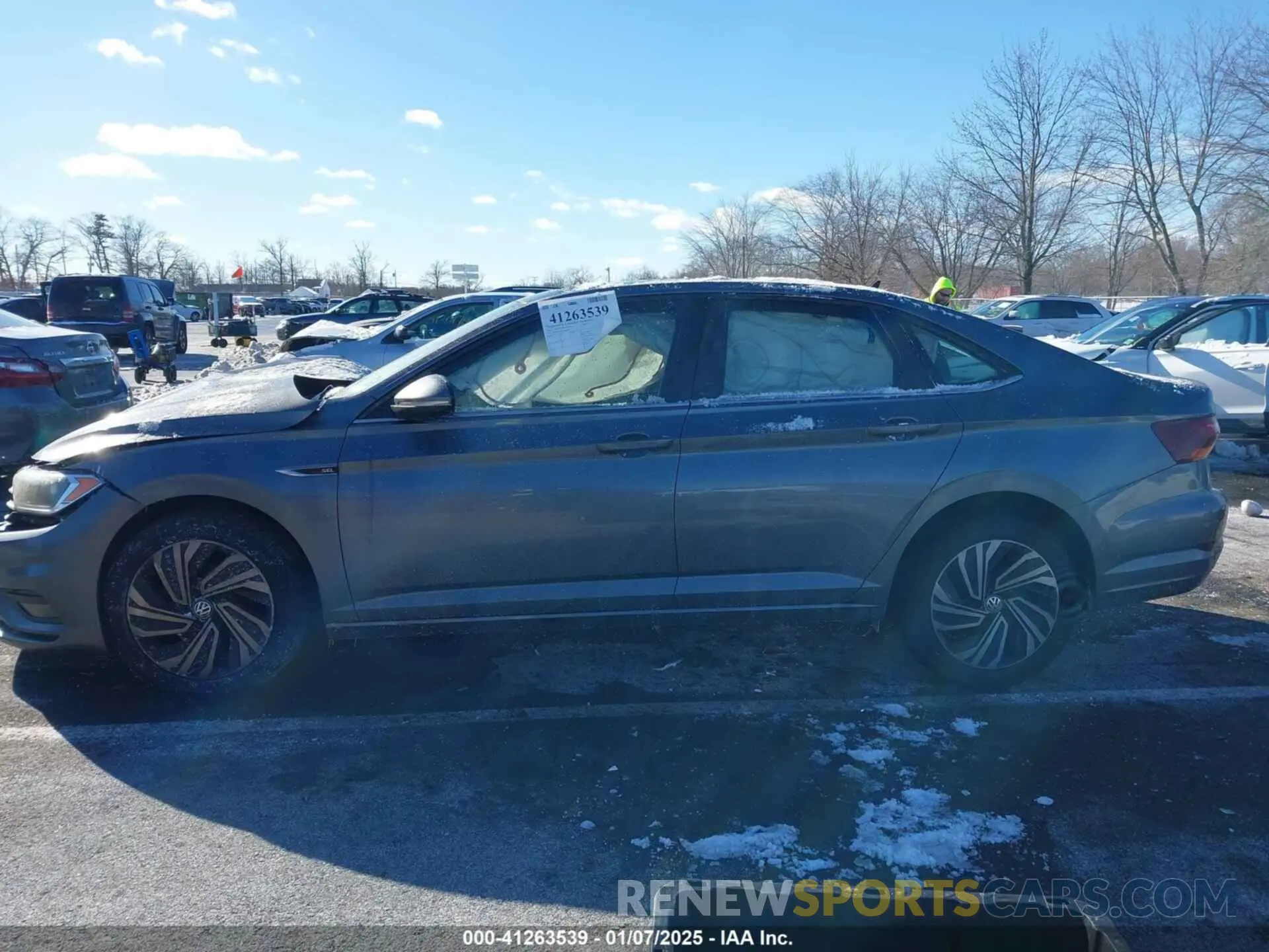 14 Photograph of a damaged car 3VWG57BU9KM068495 VOLKSWAGEN JETTA 2019