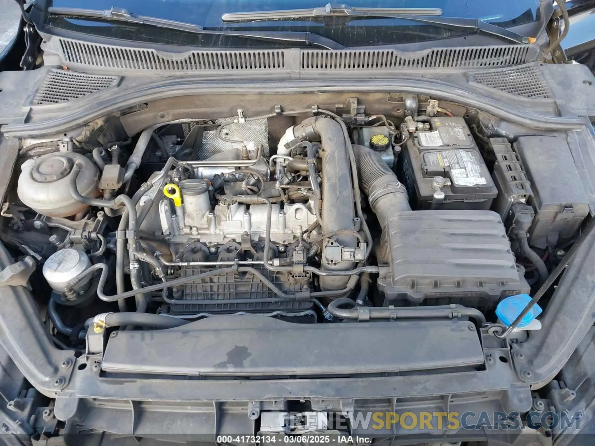 10 Photograph of a damaged car 3VWG57BUXKM160571 VOLKSWAGEN JETTA 2019