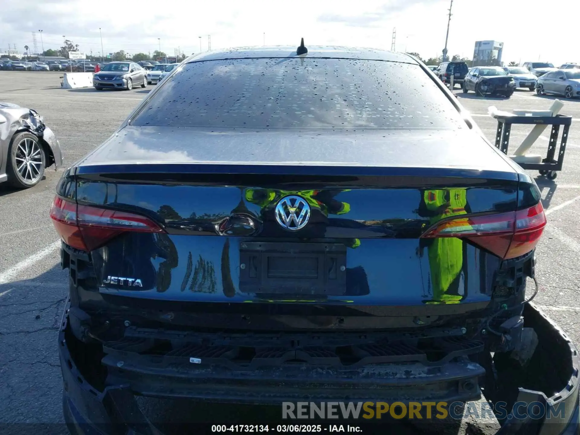 17 Photograph of a damaged car 3VWG57BUXKM160571 VOLKSWAGEN JETTA 2019