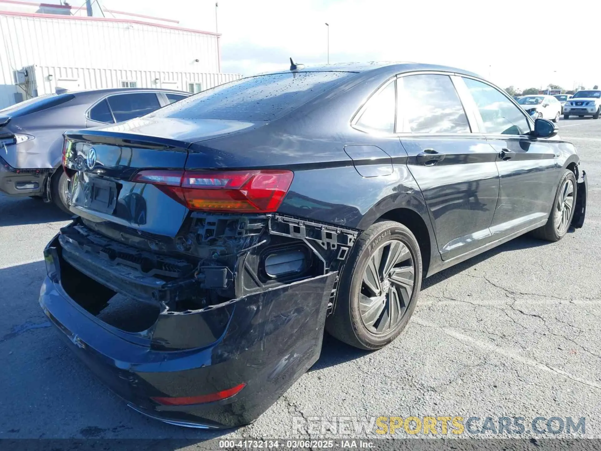 4 Photograph of a damaged car 3VWG57BUXKM160571 VOLKSWAGEN JETTA 2019