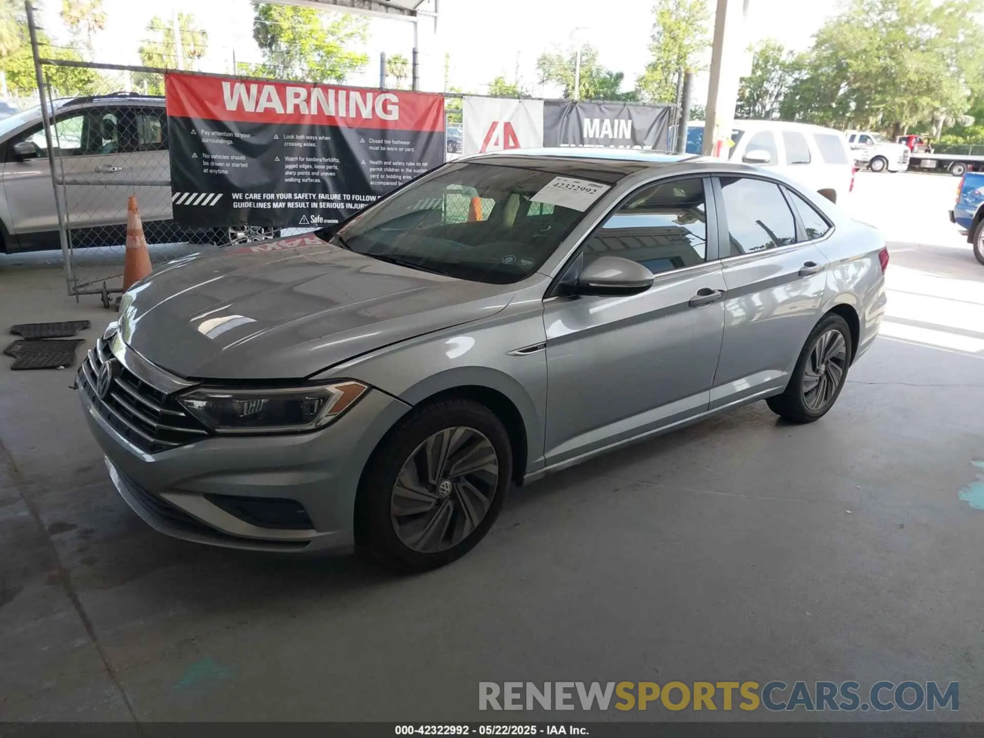 2 Photograph of a damaged car 3VWG57BUXKM219442 VOLKSWAGEN JETTA 2019