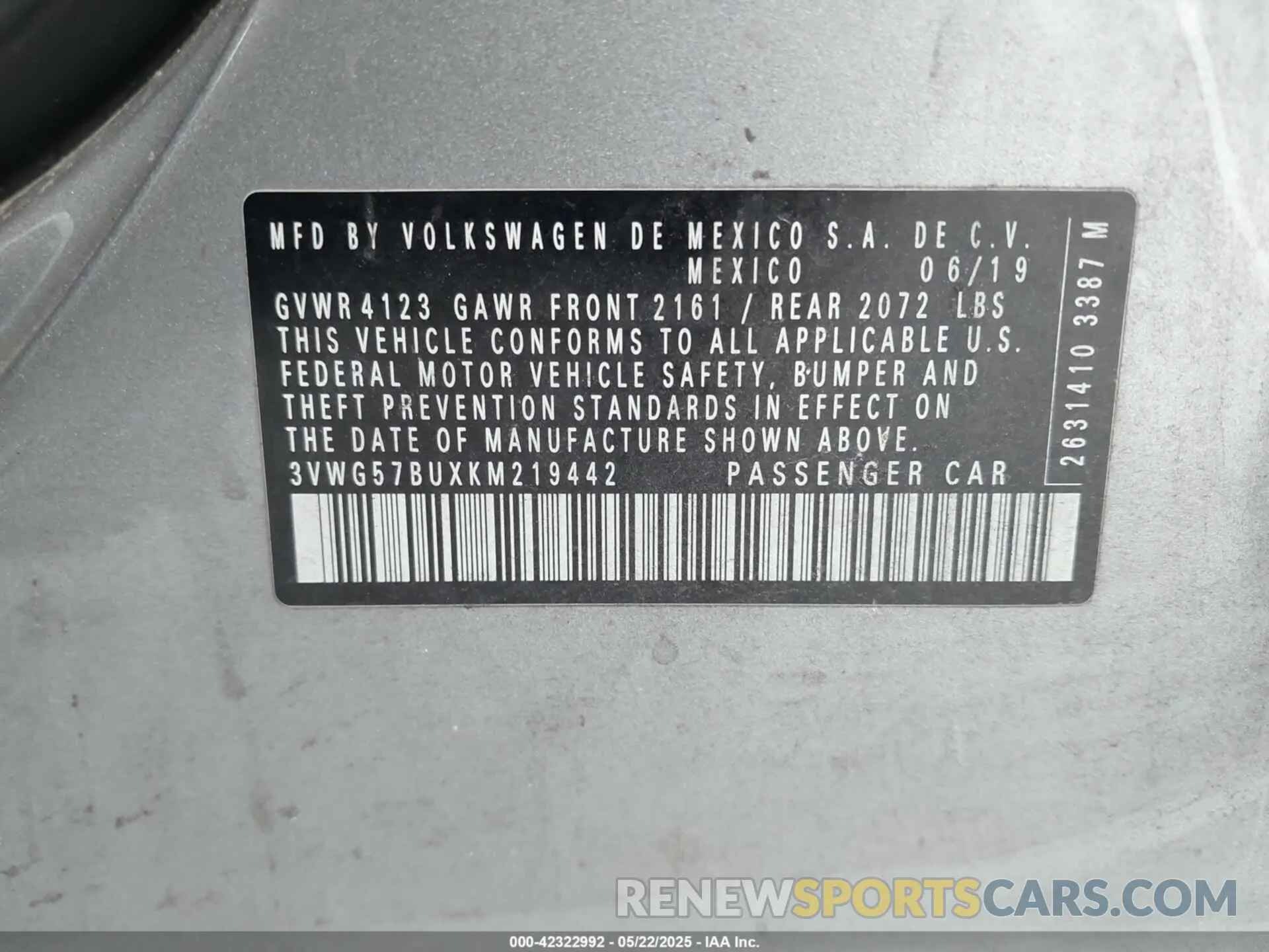9 Photograph of a damaged car 3VWG57BUXKM219442 VOLKSWAGEN JETTA 2019