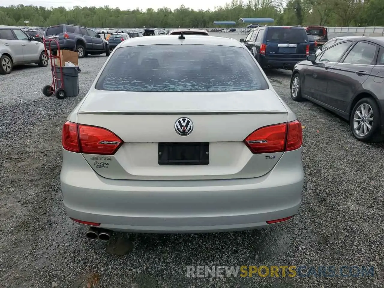 6 Photograph of a damaged car 3VWLL7AJ4BM098502 VOLKSWAGEN JETTA 2019