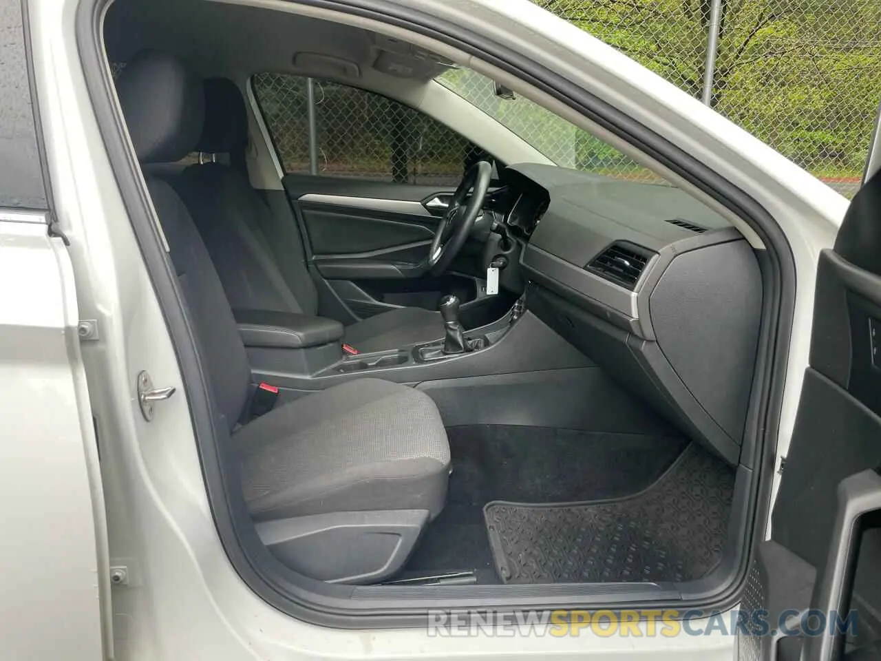 5 Photograph of a damaged car 3VWN57BU2KM216896 VOLKSWAGEN JETTA 2019