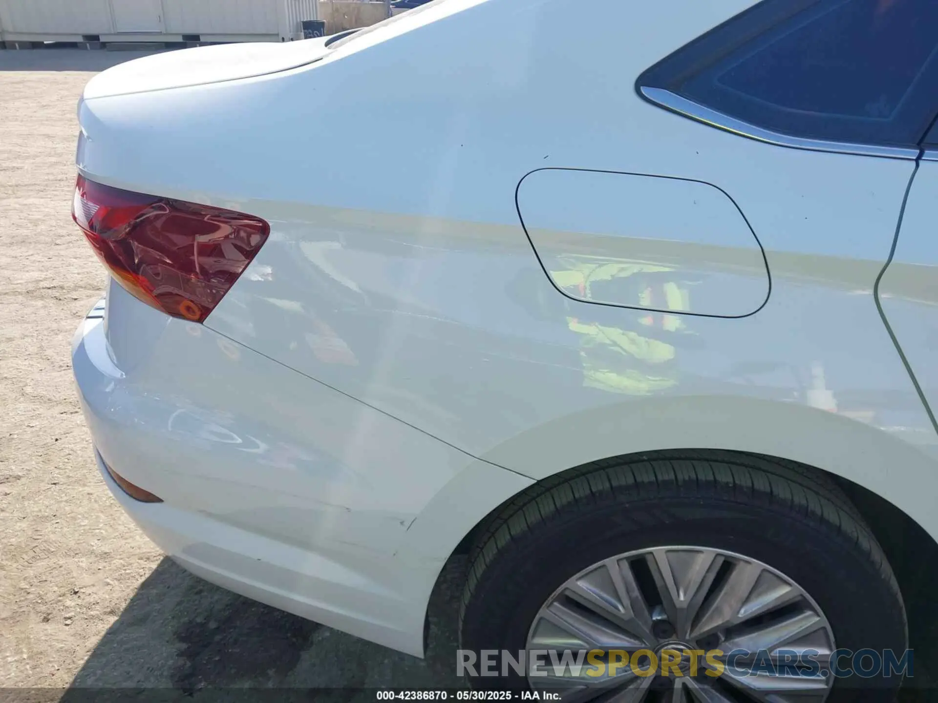 19 Photograph of a damaged car 3VWN57BU4KM177874 VOLKSWAGEN JETTA 2019