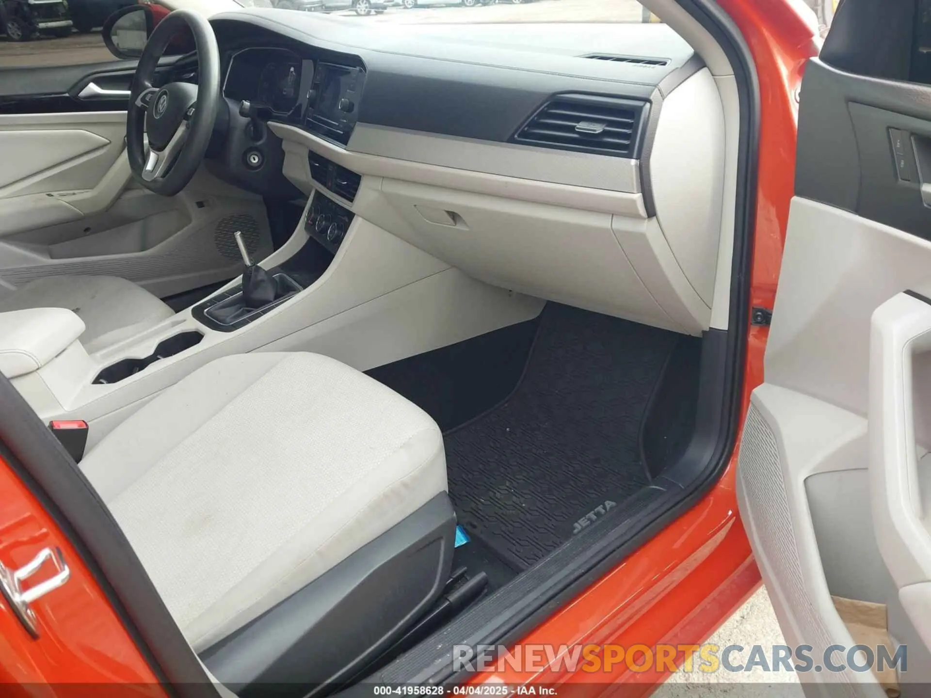 5 Photograph of a damaged car 3VWN57BU4KM211294 VOLKSWAGEN JETTA 2019