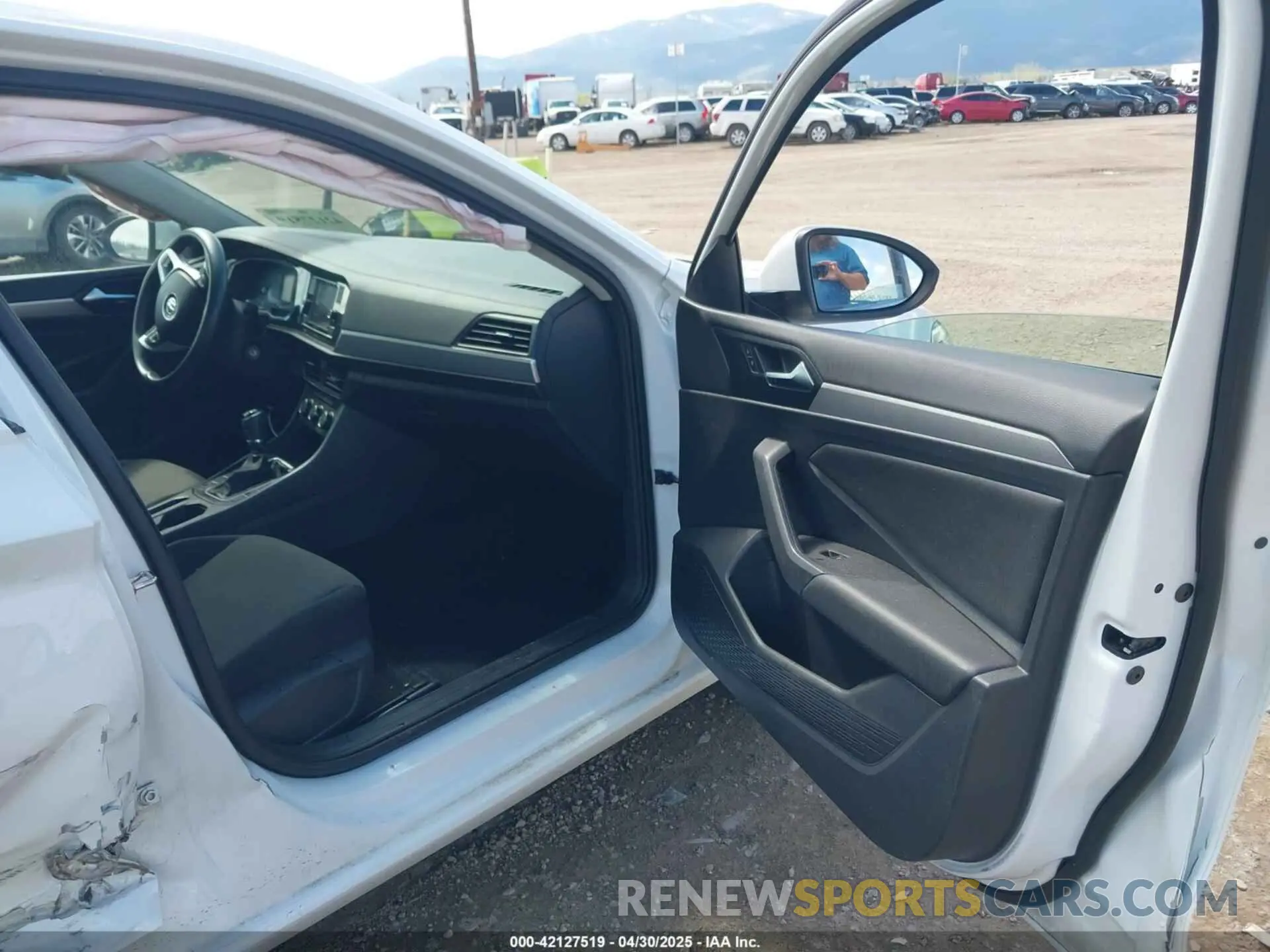 5 Photograph of a damaged car 3VWN57BU6KM238724 VOLKSWAGEN JETTA 2019