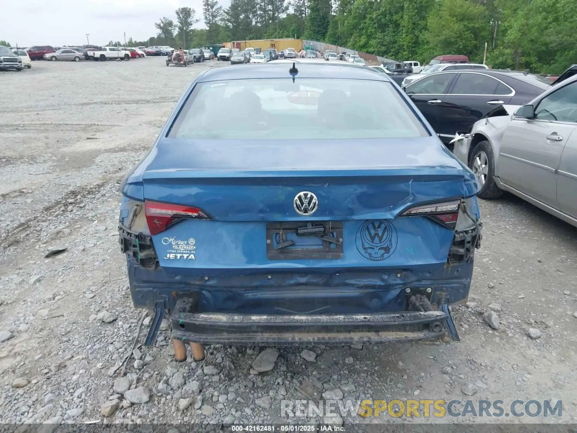 16 Photograph of a damaged car 3VWN57BU8KM006352 VOLKSWAGEN JETTA 2019