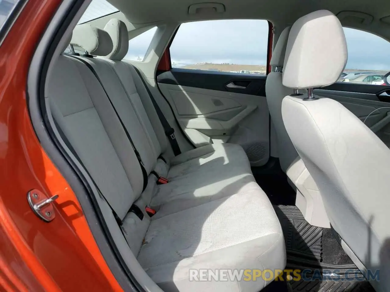 10 Photograph of a damaged car 3VWN57BU9KM096630 VOLKSWAGEN JETTA 2019