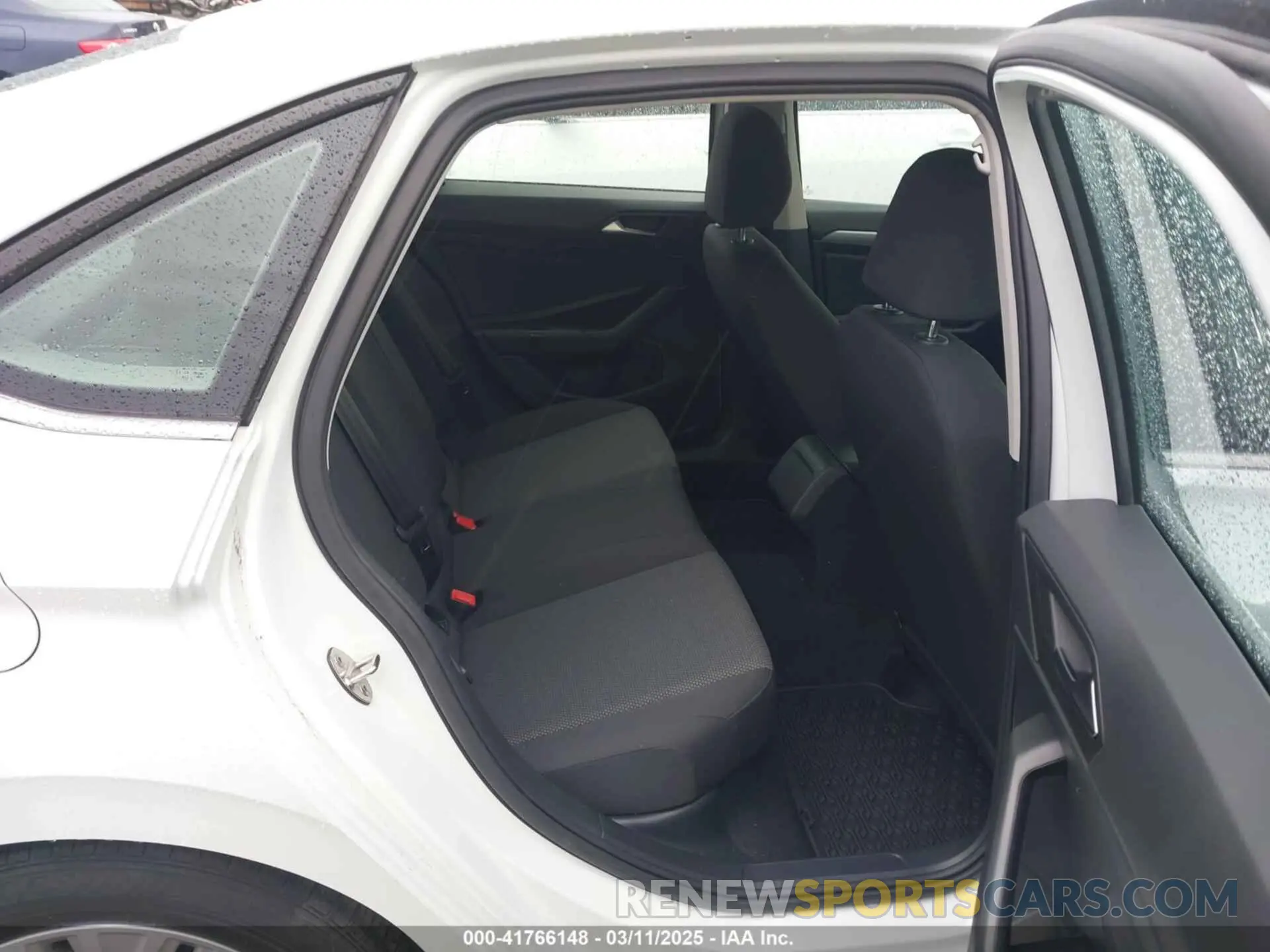 8 Photograph of a damaged car 3VWN57BU9KM099365 VOLKSWAGEN JETTA 2019