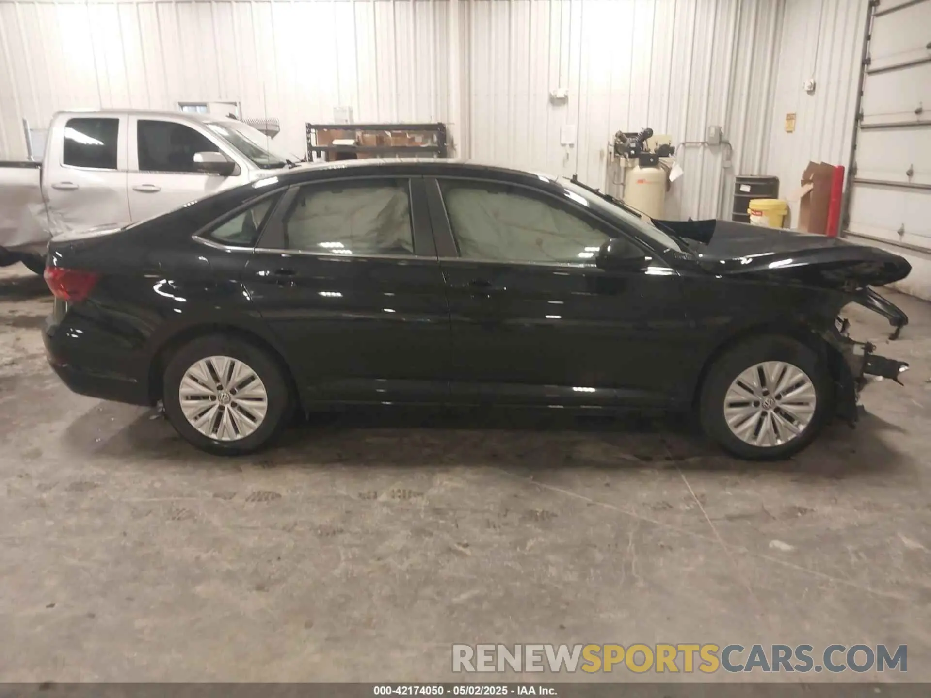 13 Photograph of a damaged car 3VWN57BU9KM265948 VOLKSWAGEN JETTA 2019