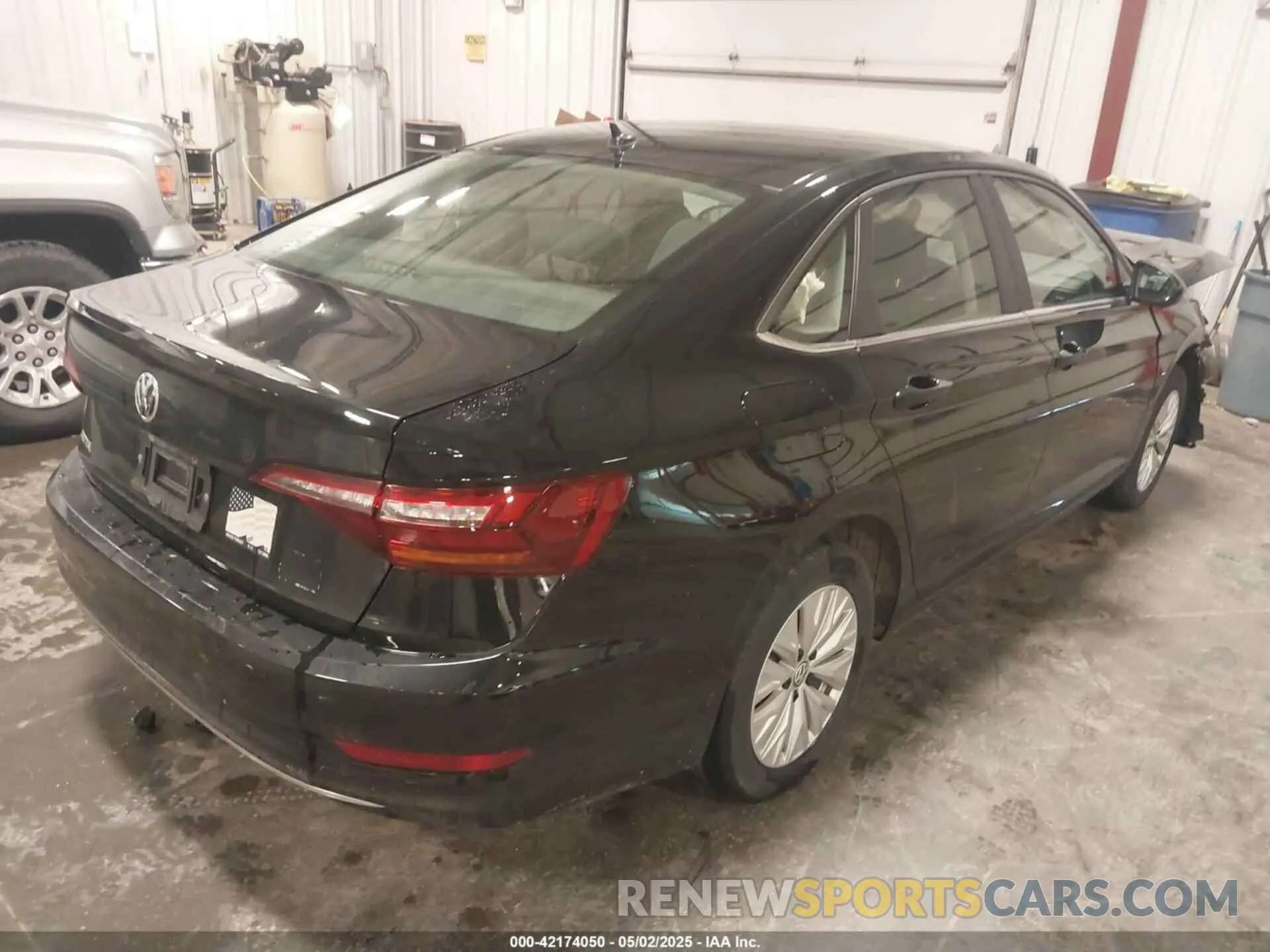 4 Photograph of a damaged car 3VWN57BU9KM265948 VOLKSWAGEN JETTA 2019