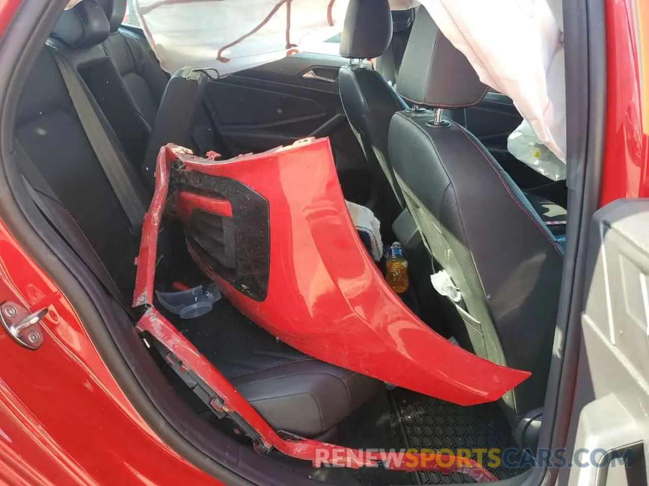 10 Photograph of a damaged car 3VW5T7BU0LM036422 VOLKSWAGEN JETTA 2020