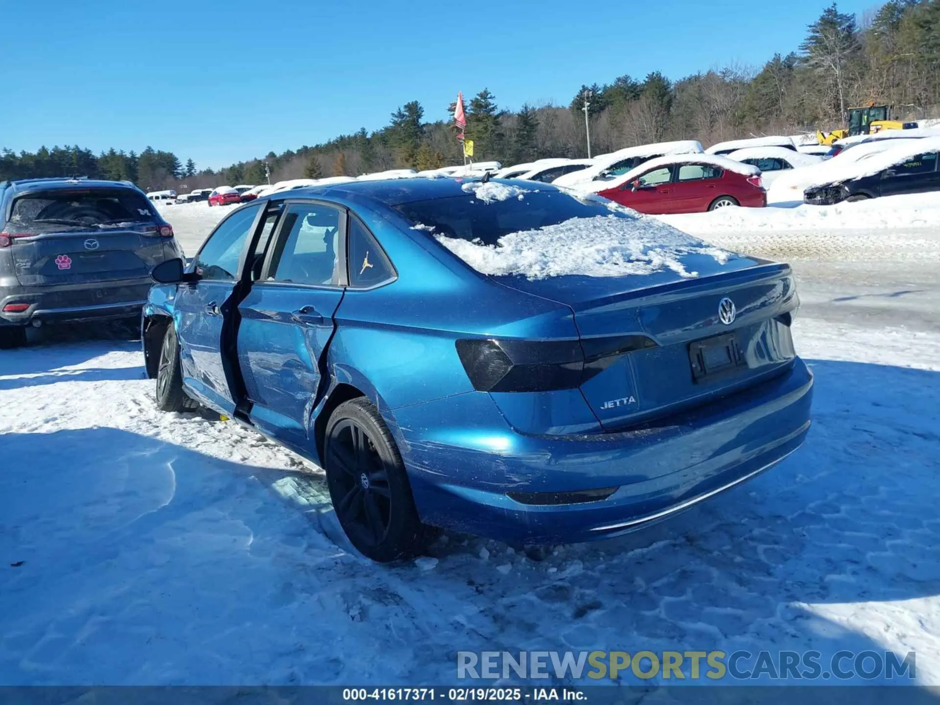 3 Photograph of a damaged car 3VWC57BU0LM090689 VOLKSWAGEN JETTA 2020