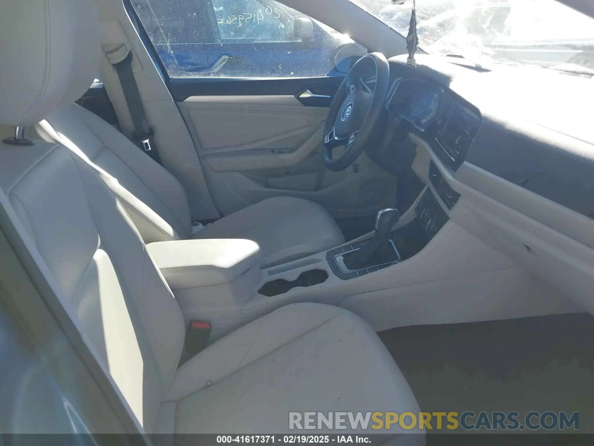 5 Photograph of a damaged car 3VWC57BU0LM090689 VOLKSWAGEN JETTA 2020
