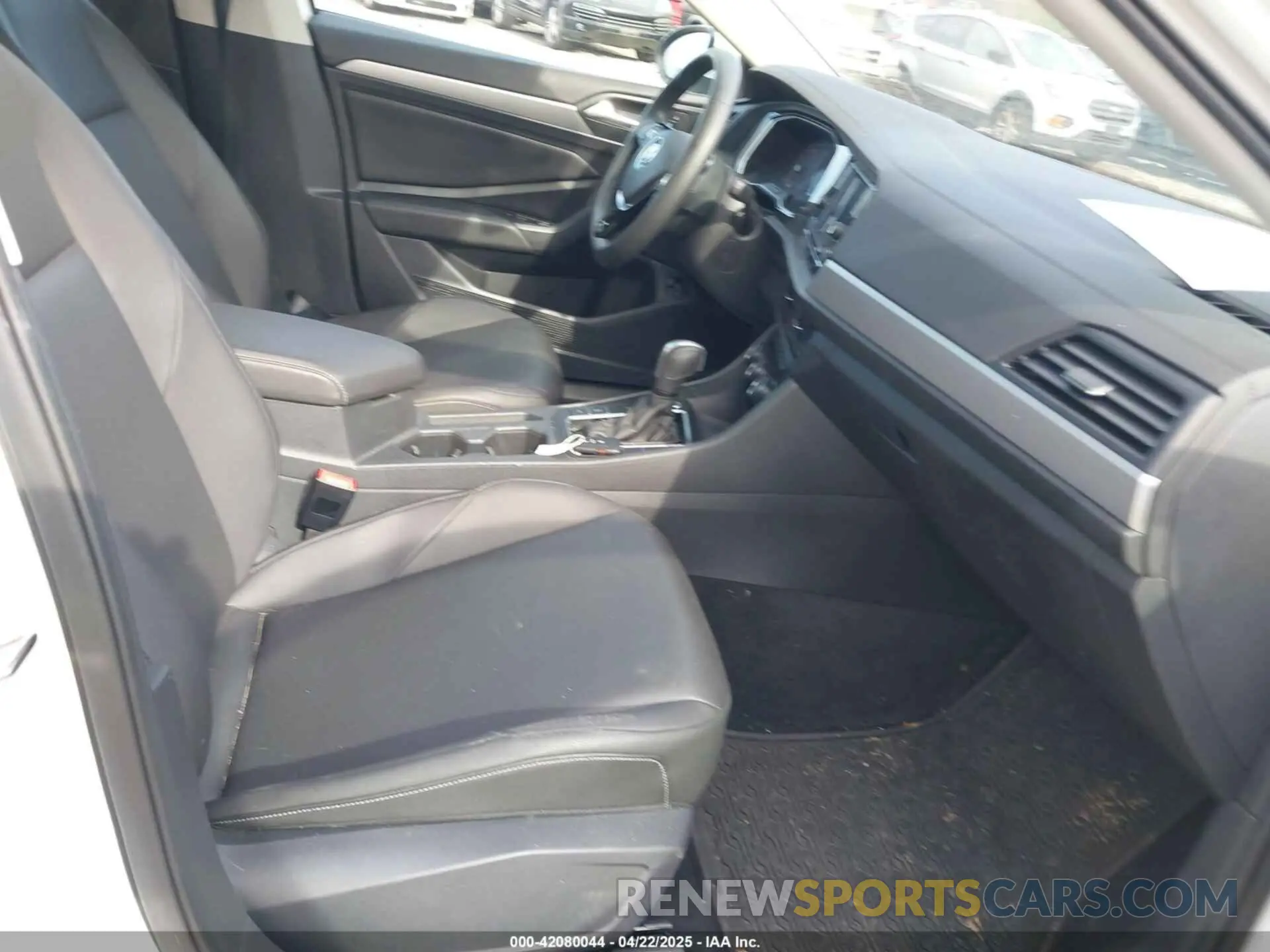 5 Photograph of a damaged car 3VWC57BU1LM083413 VOLKSWAGEN JETTA 2020