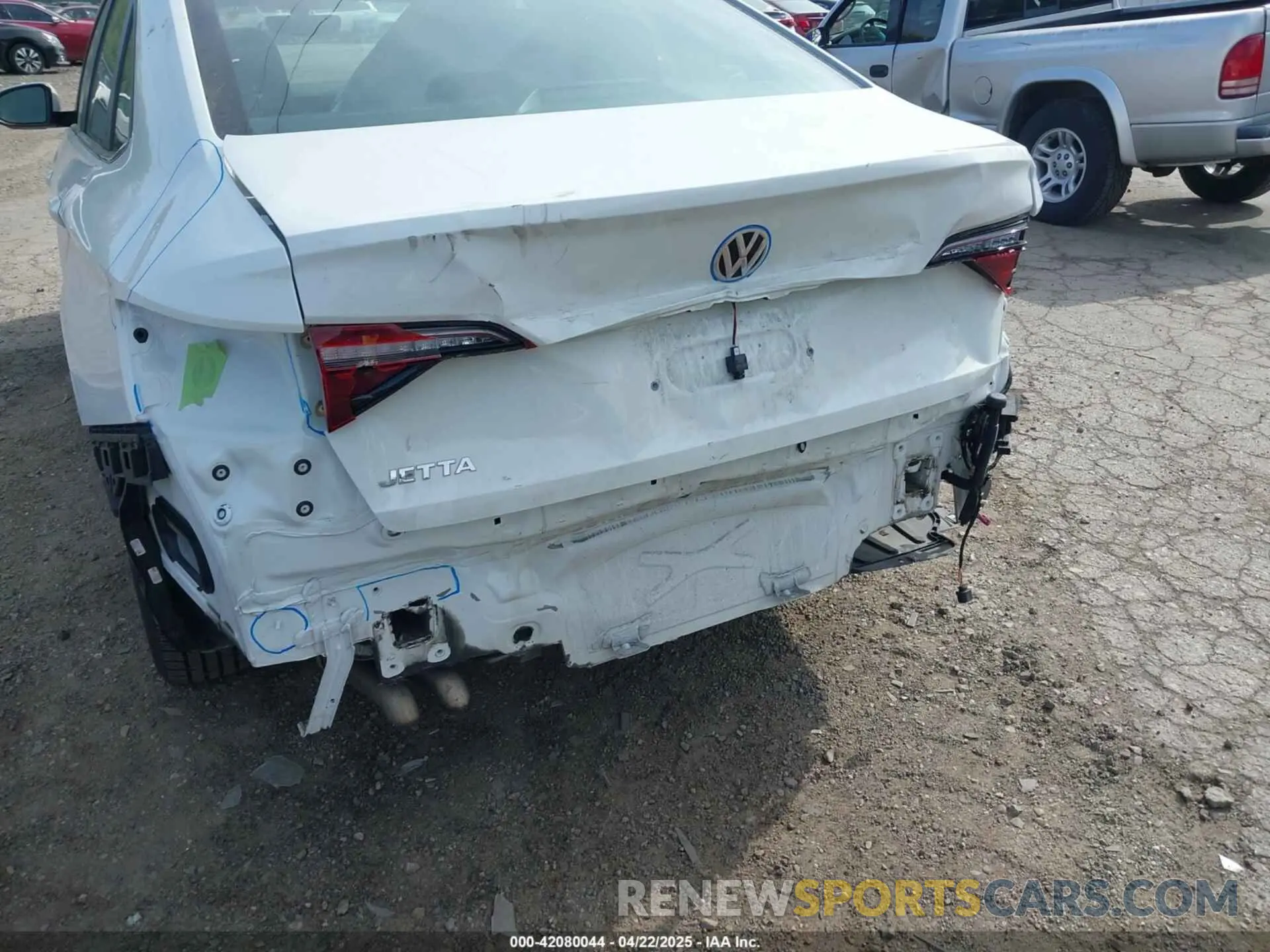 6 Photograph of a damaged car 3VWC57BU1LM083413 VOLKSWAGEN JETTA 2020