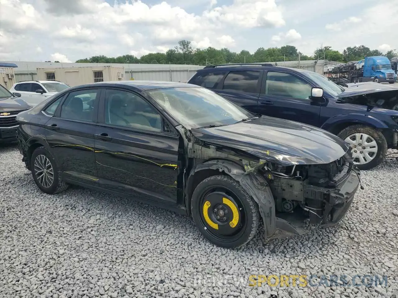 4 Photograph of a damaged car 3VWC57BU2LM083226 VOLKSWAGEN JETTA 2020