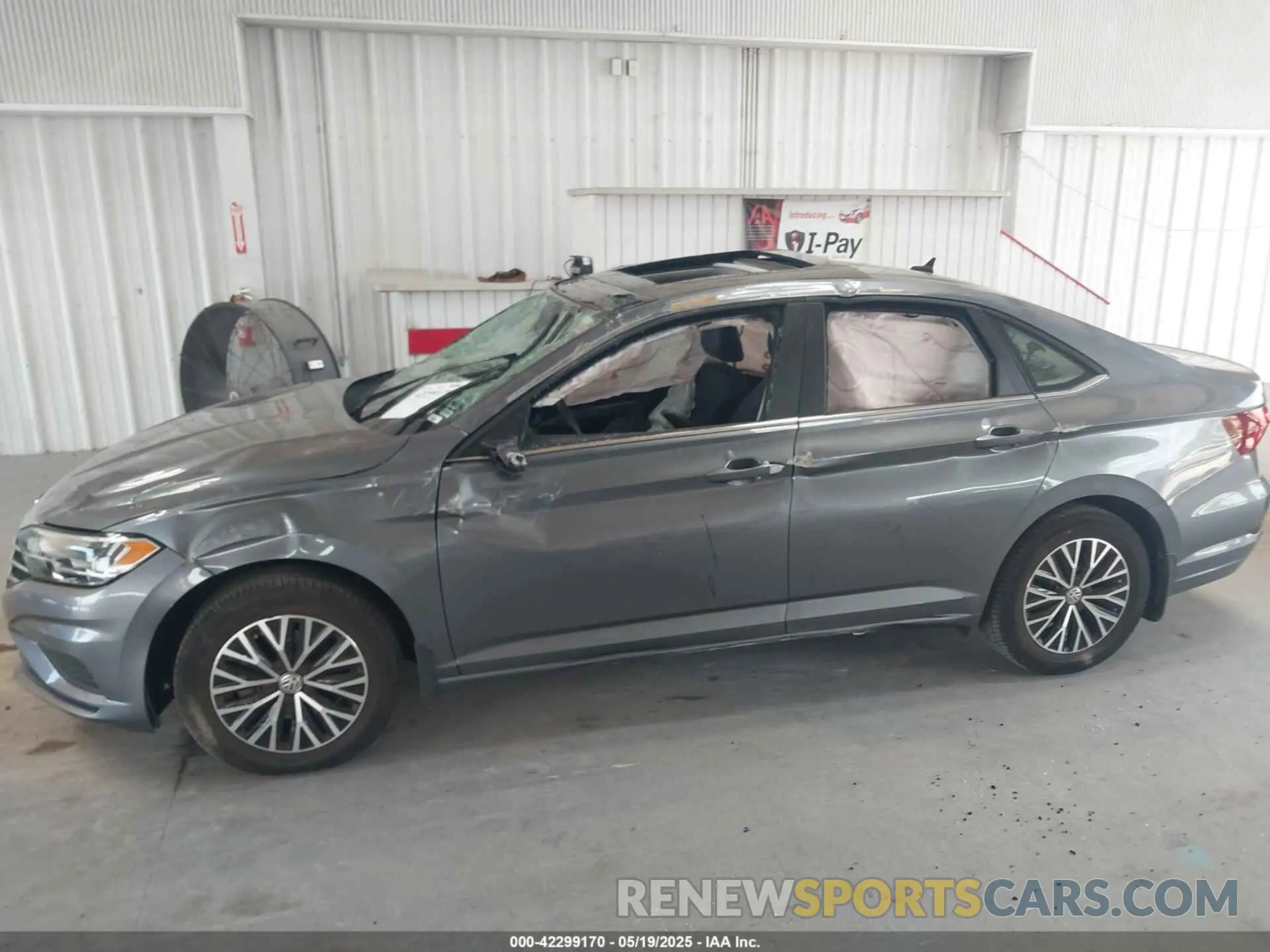 13 Photograph of a damaged car 3VWC57BU2LM083601 VOLKSWAGEN JETTA 2020