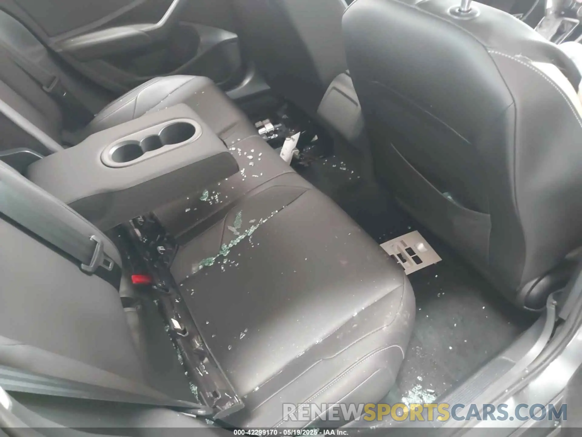 8 Photograph of a damaged car 3VWC57BU2LM083601 VOLKSWAGEN JETTA 2020