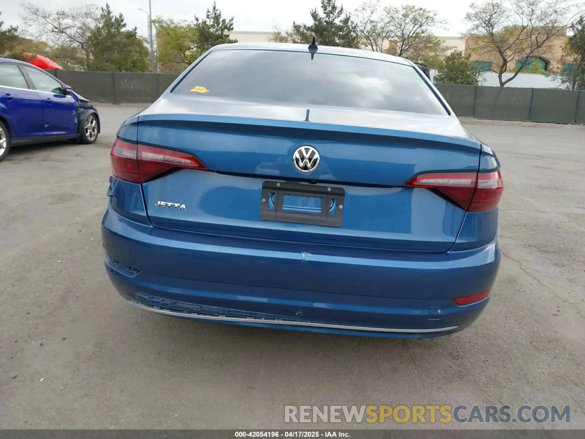 17 Photograph of a damaged car 3VWC57BU2LM086126 VOLKSWAGEN JETTA 2020