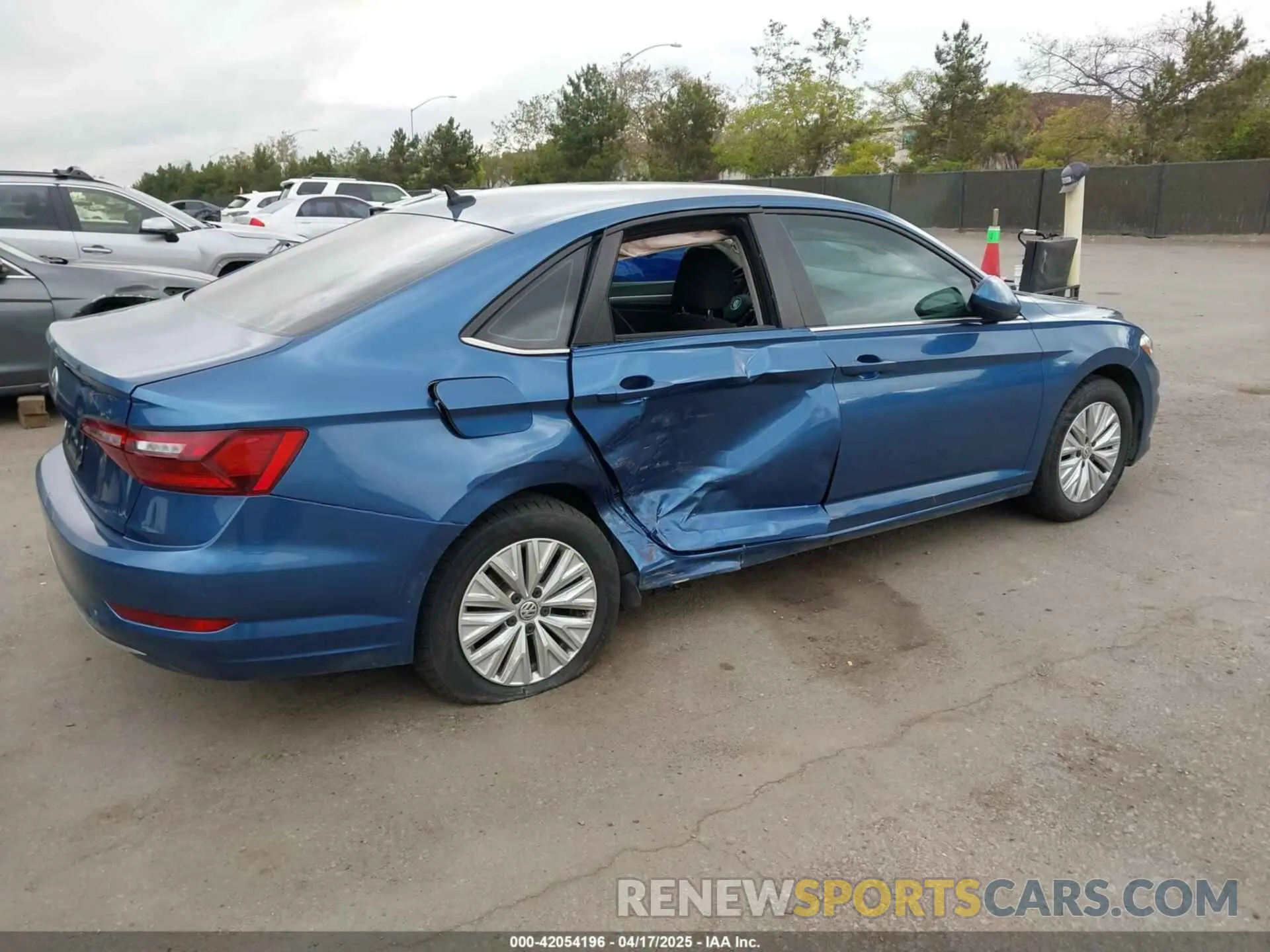 6 Photograph of a damaged car 3VWC57BU2LM086126 VOLKSWAGEN JETTA 2020