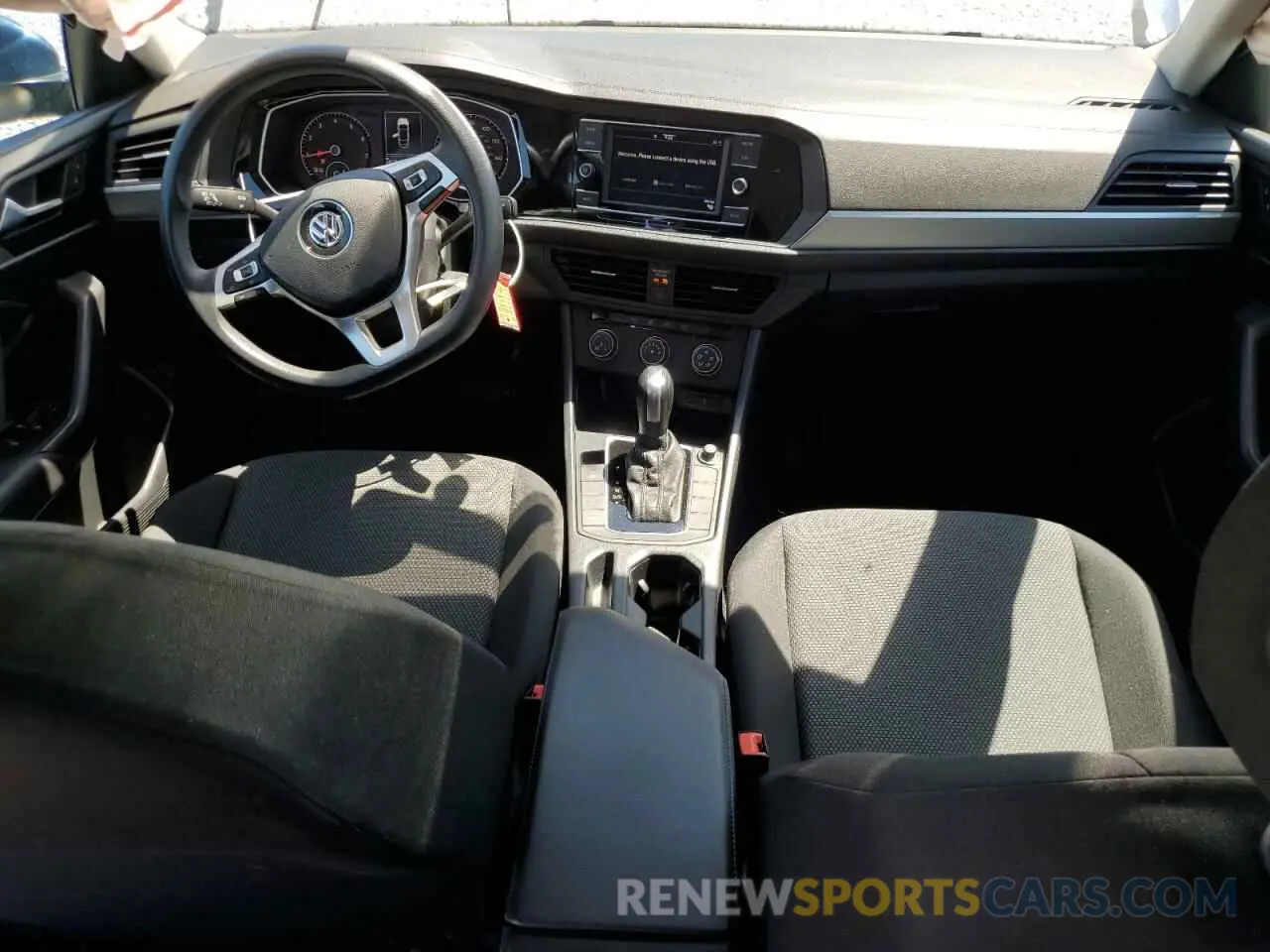 8 Photograph of a damaged car 3VWC57BU3LM079735 VOLKSWAGEN JETTA 2020