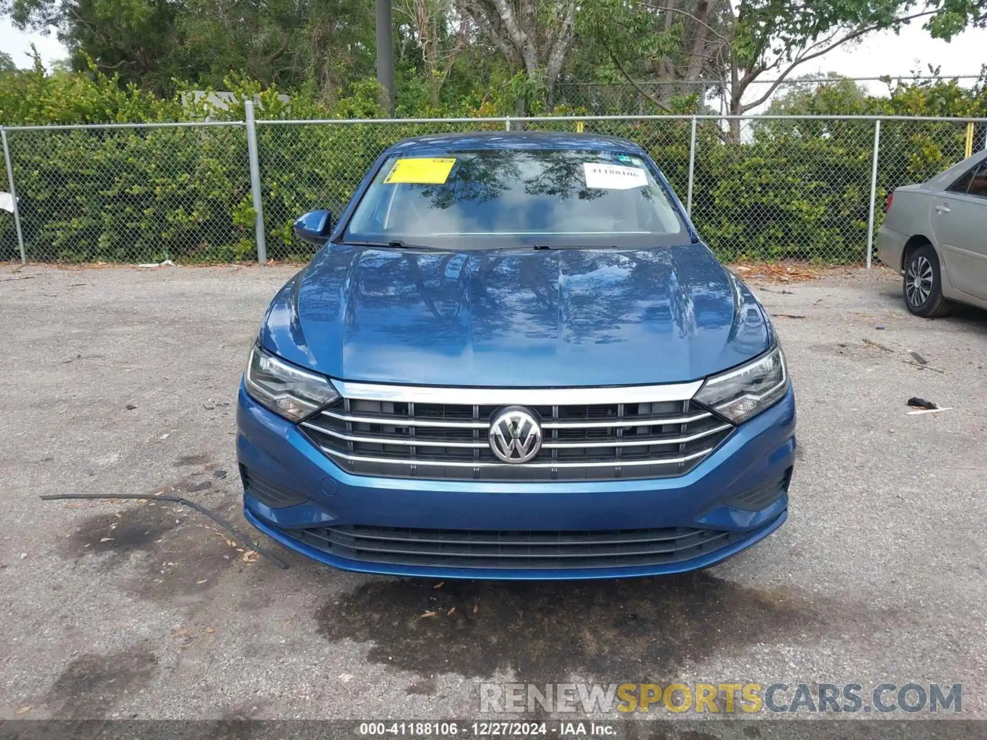 12 Photograph of a damaged car 3VWC57BU3LM106027 VOLKSWAGEN JETTA 2020