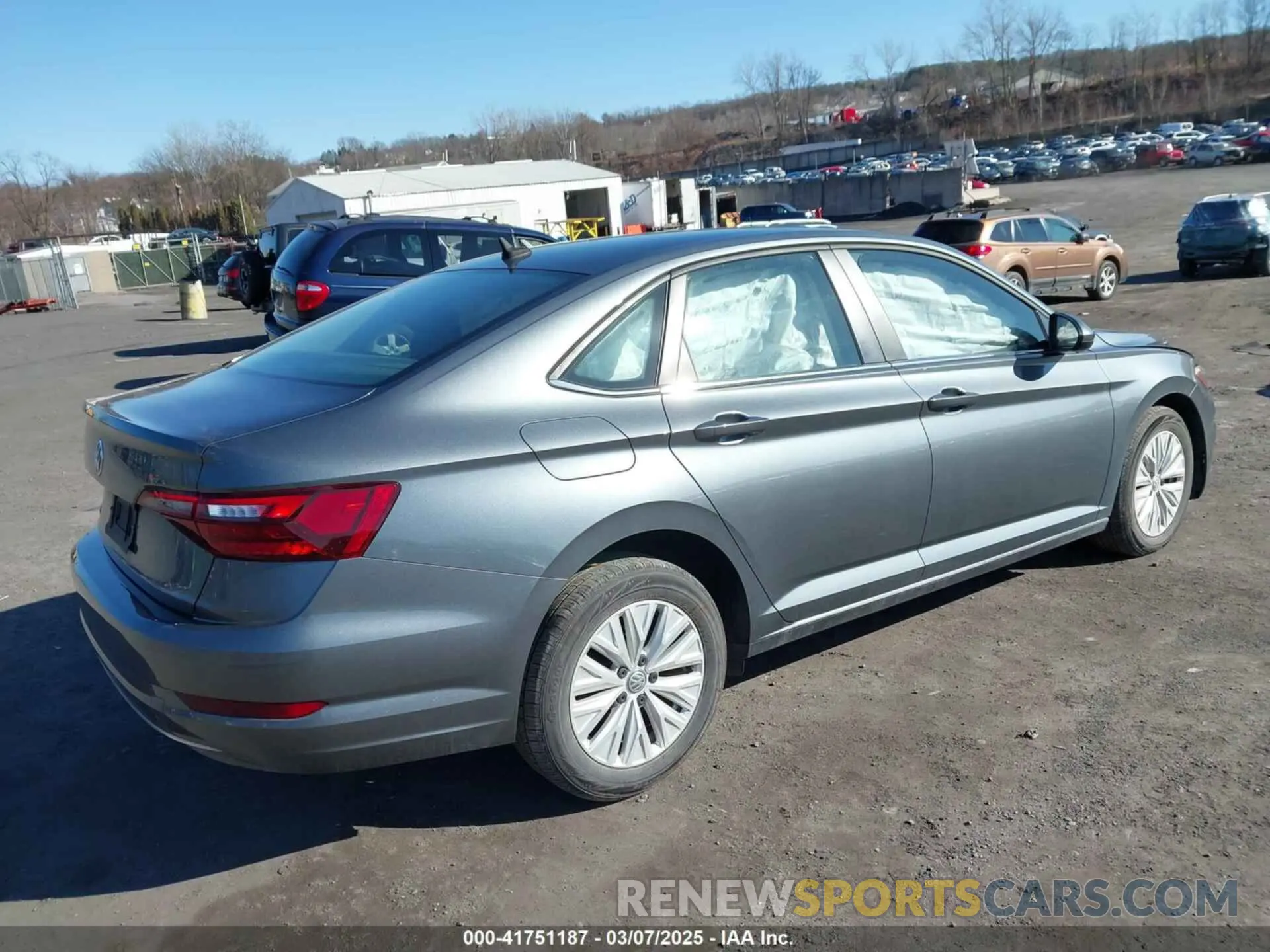 4 Photograph of a damaged car 3VWC57BU4LM091554 VOLKSWAGEN JETTA 2020