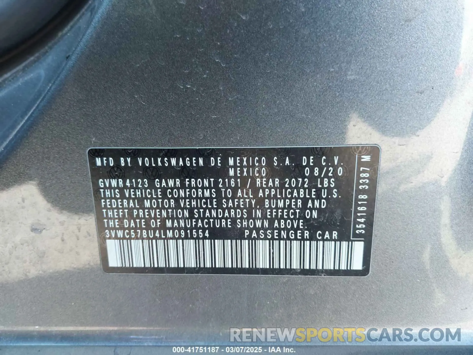 9 Photograph of a damaged car 3VWC57BU4LM091554 VOLKSWAGEN JETTA 2020