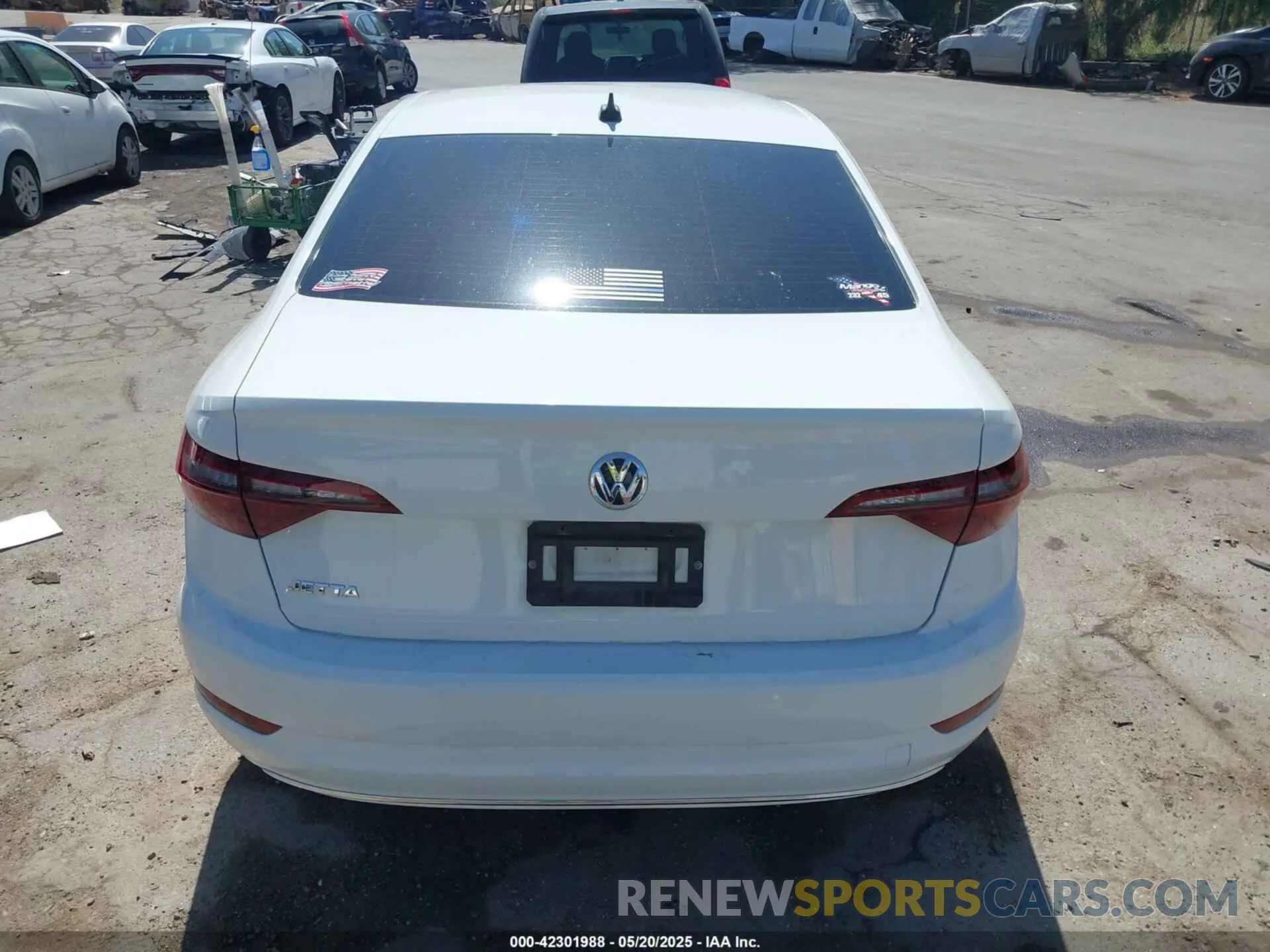 16 Photograph of a damaged car 3VWC57BU4LM102844 VOLKSWAGEN JETTA 2020