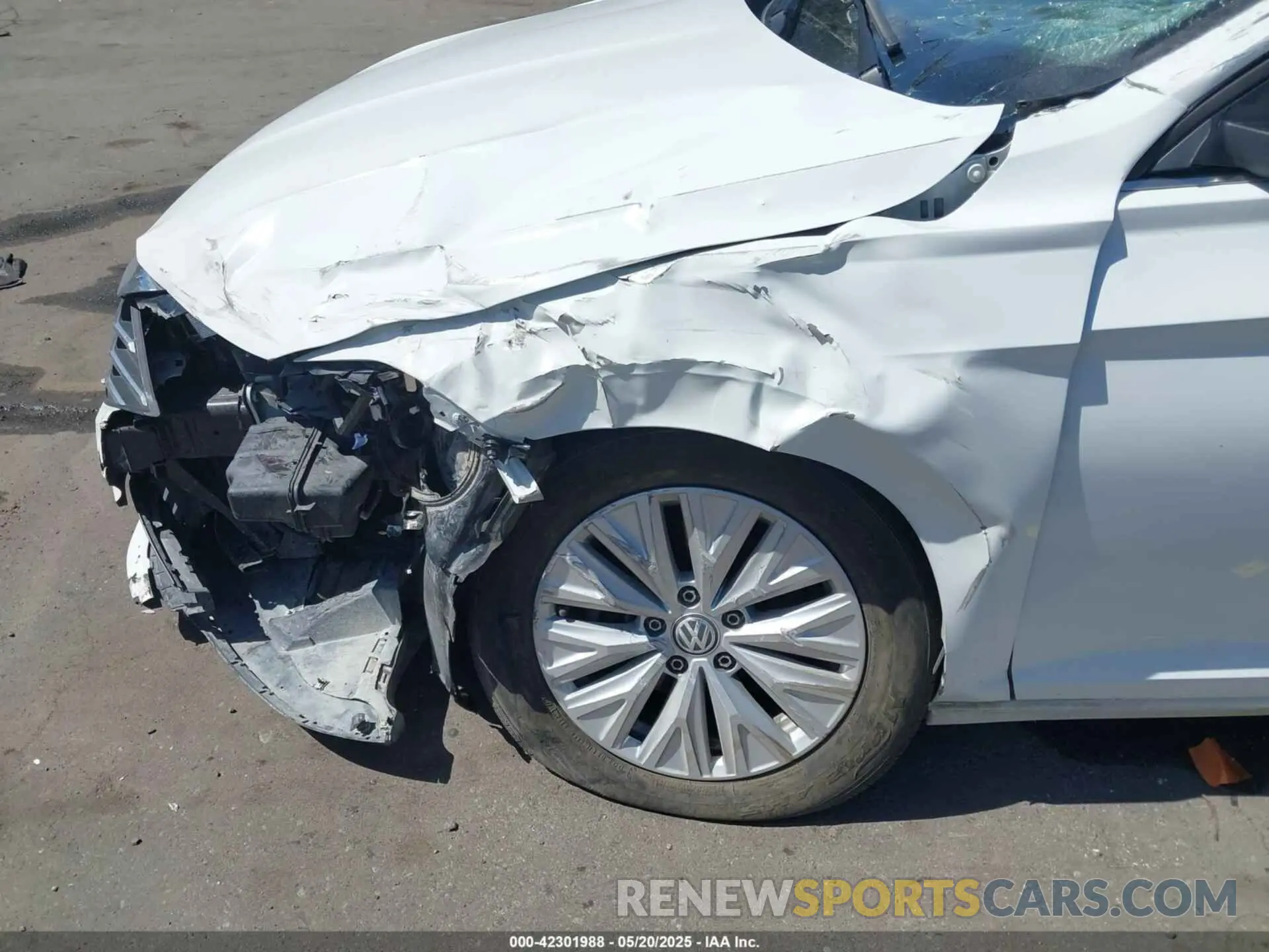 6 Photograph of a damaged car 3VWC57BU4LM102844 VOLKSWAGEN JETTA 2020