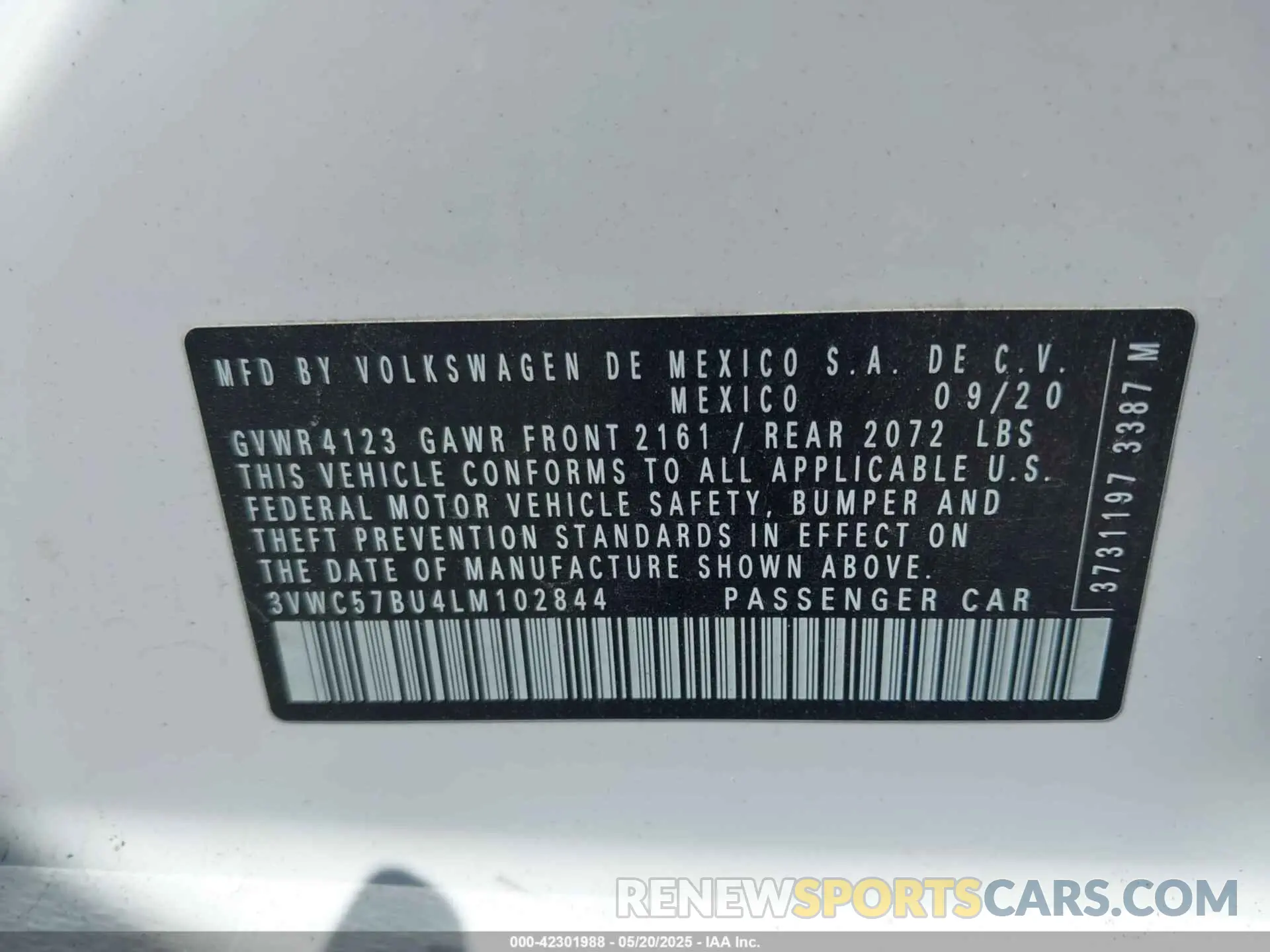 9 Photograph of a damaged car 3VWC57BU4LM102844 VOLKSWAGEN JETTA 2020