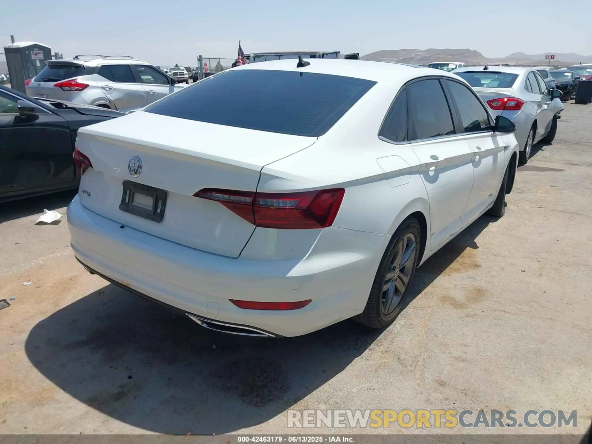 4 Photograph of a damaged car 3VWC57BU5LM088839 VOLKSWAGEN JETTA 2020