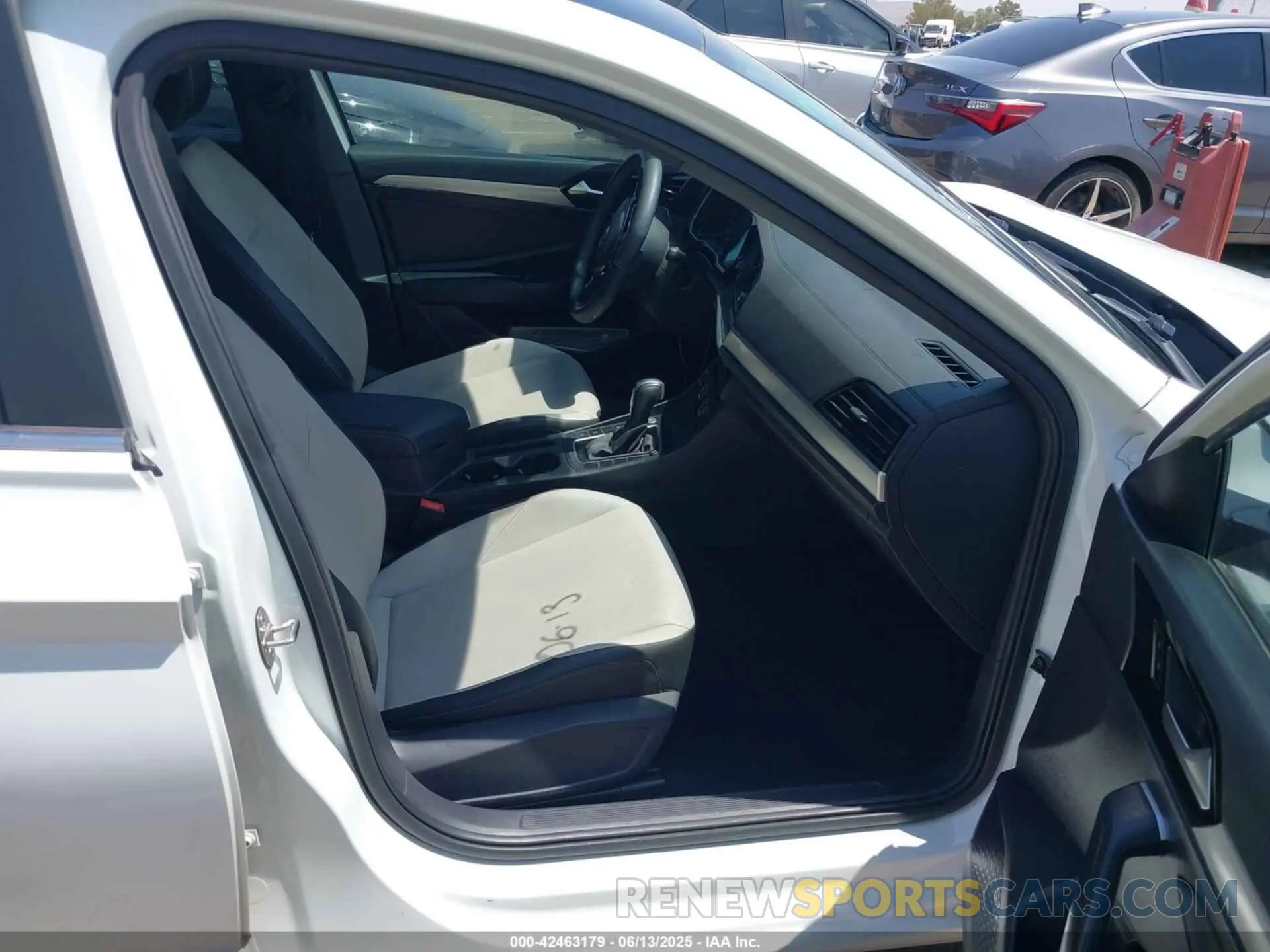 5 Photograph of a damaged car 3VWC57BU5LM088839 VOLKSWAGEN JETTA 2020