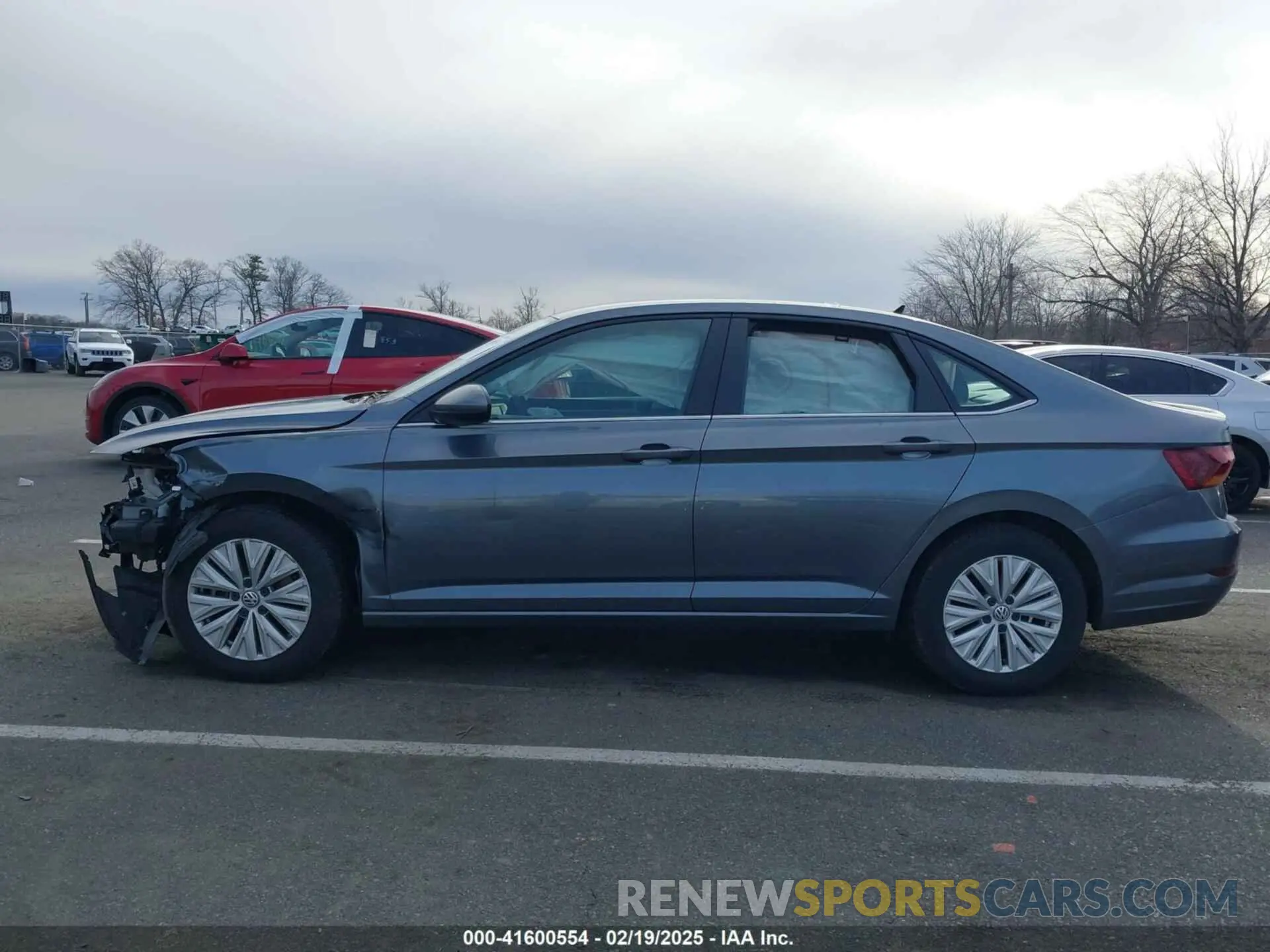 13 Photograph of a damaged car 3VWC57BU5LM094530 VOLKSWAGEN JETTA 2020